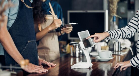 Comment la technologie transfigure l’expérience culinaire du restaurant du futur